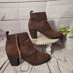 Dolce Vita Joust Brown Suede Ankle Bootie Boot Size 8.5